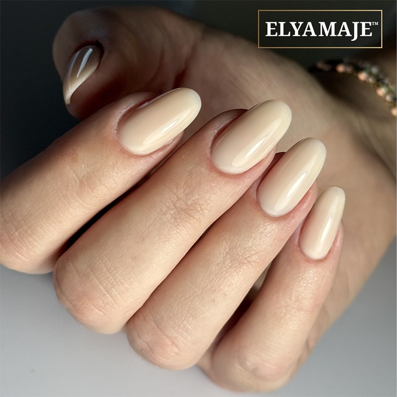 Elyamaje N°01 Natural Skin vernis semi-permanent nude