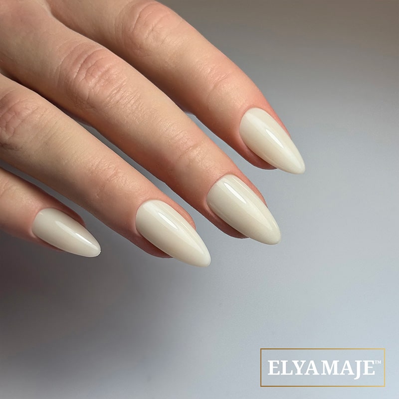 Elyamaje N°160 Milky White vernis semi-permanent laiteux