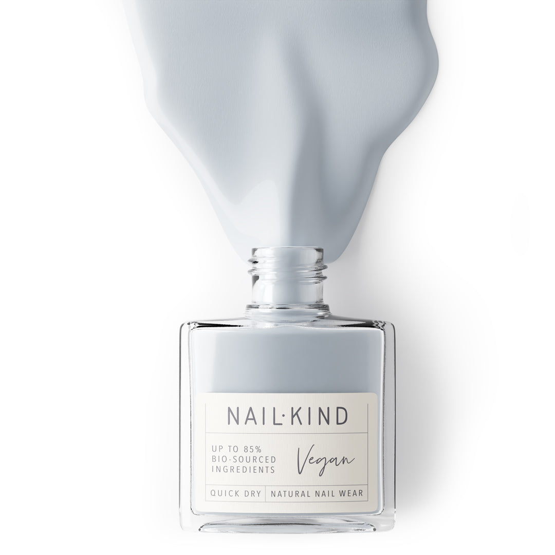 NAIL KIND The Colour Squad Cloud City vernis bleu brumeux