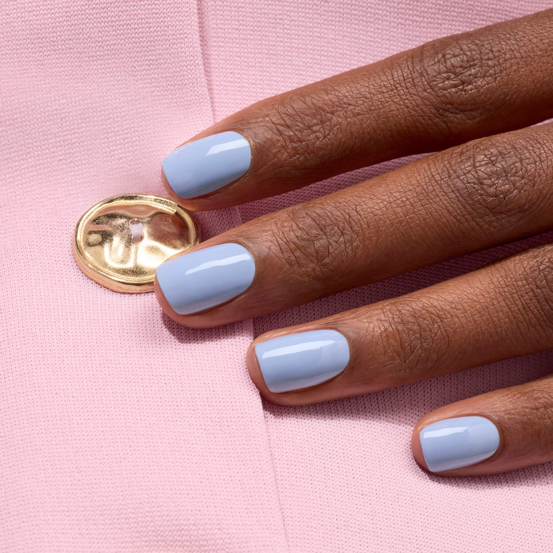 Manucurist Green Lilas vernis à ongles bleu pastel