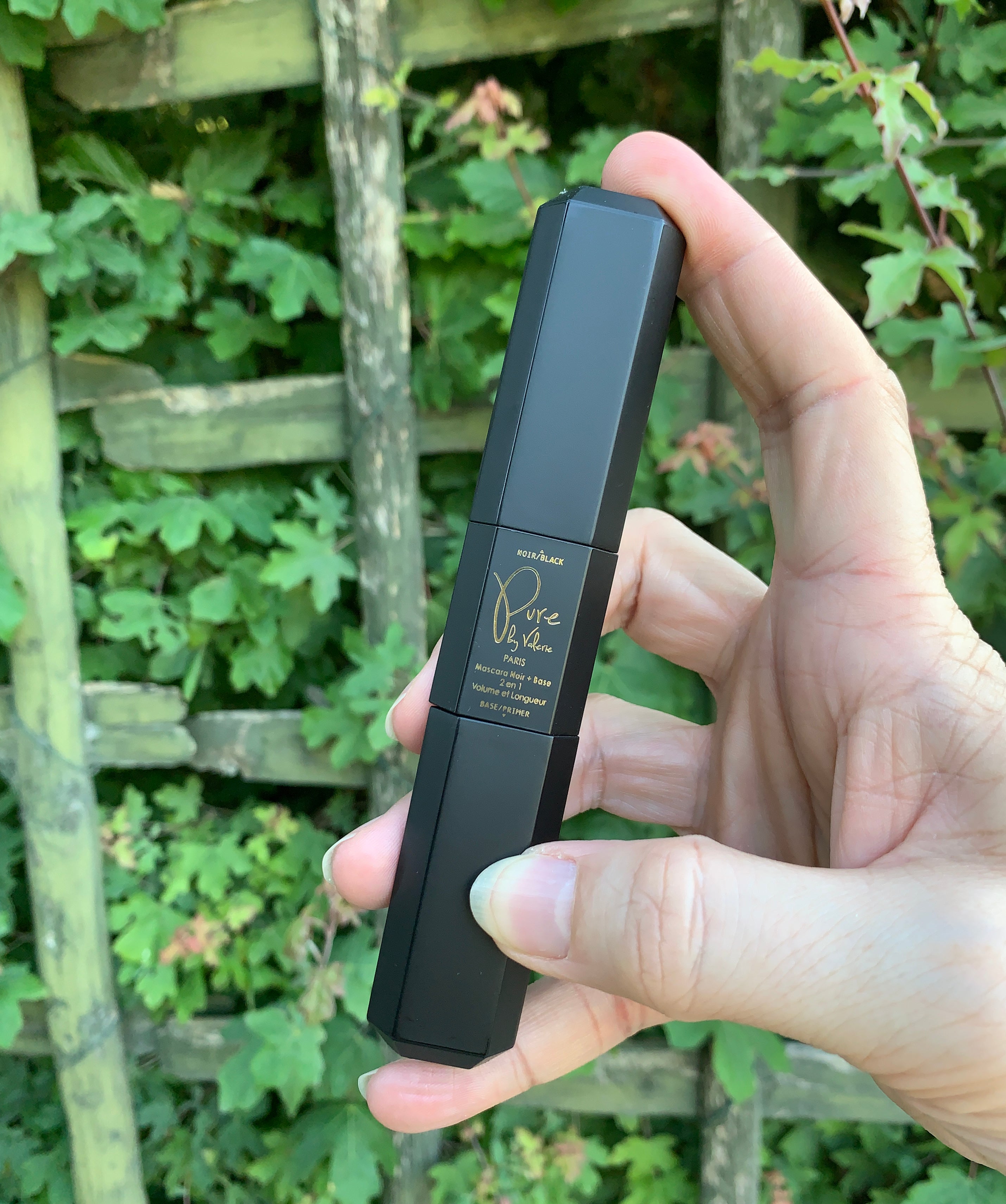 Pure By Valerie 2 en 1 Noir + Base mascara volume
