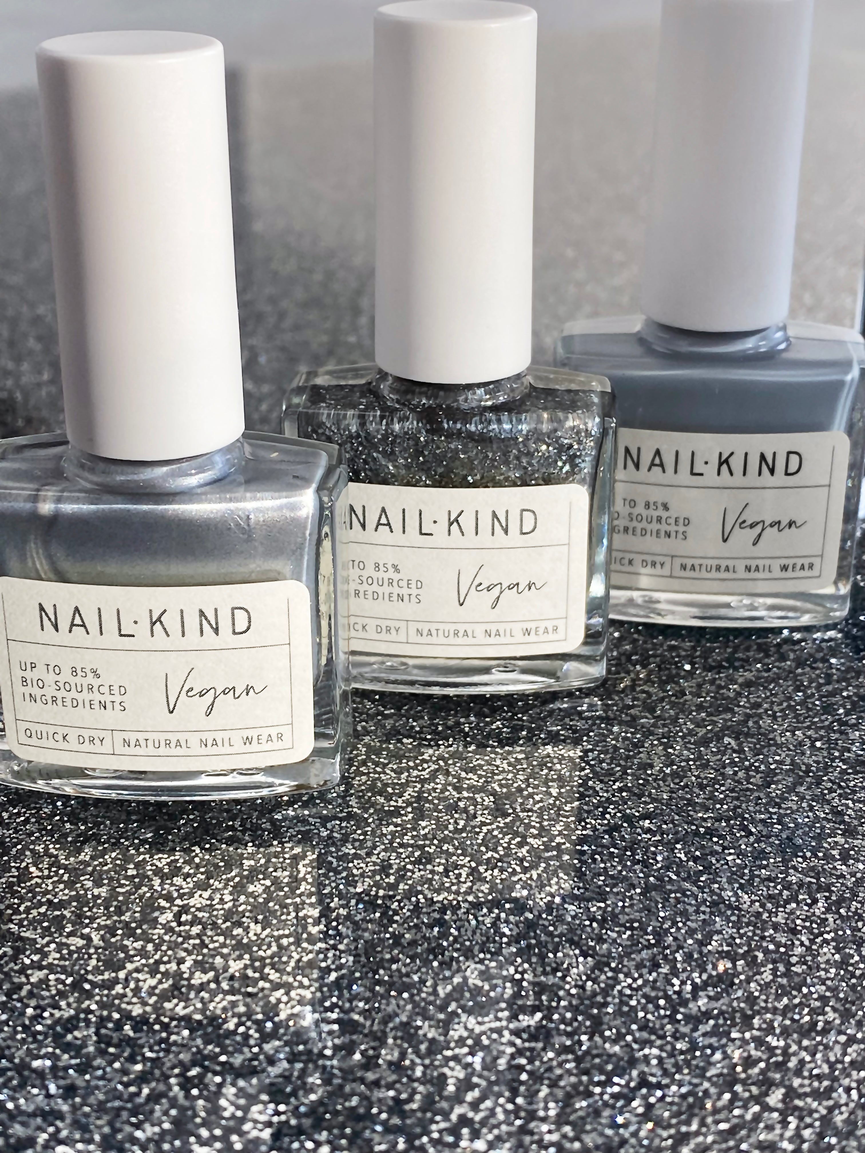 Nail Kind Colour Squad vernis argent pailleté So Over The Top