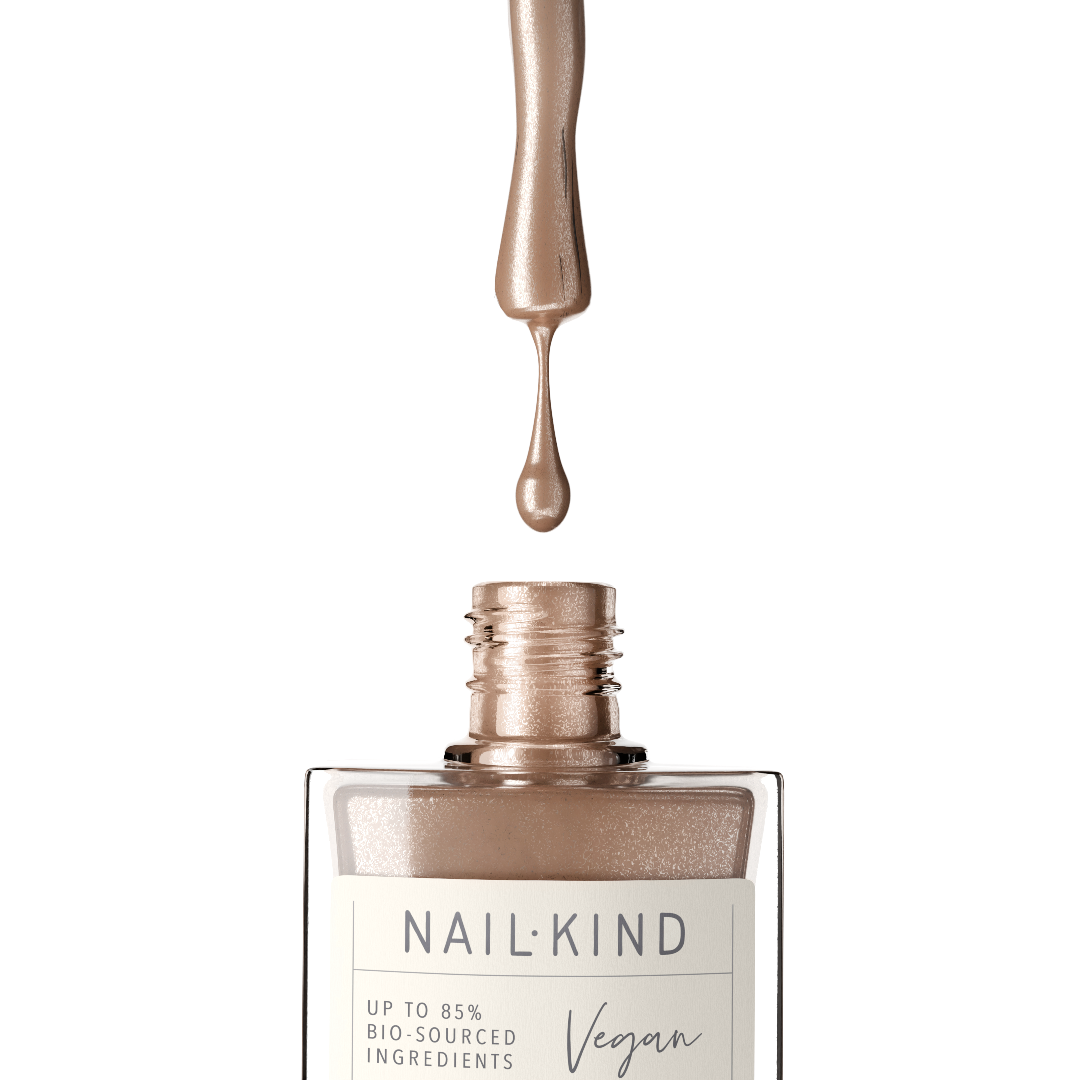 NAIL KIND The Colour Squad Twilight Mischief vernis taupe métal