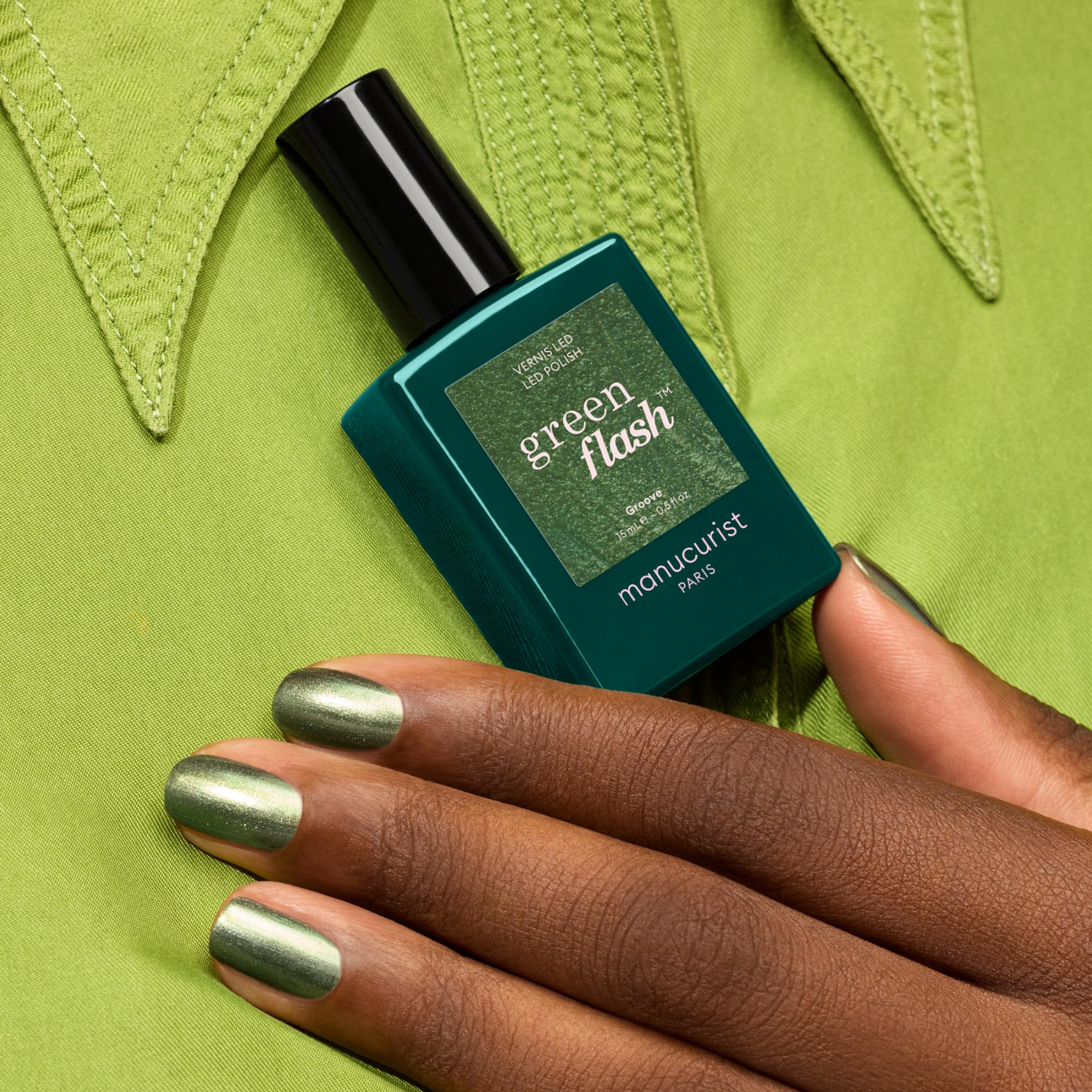 Manucurist Green Flash Groove vernis semi-permanent 15 ml vert nacré