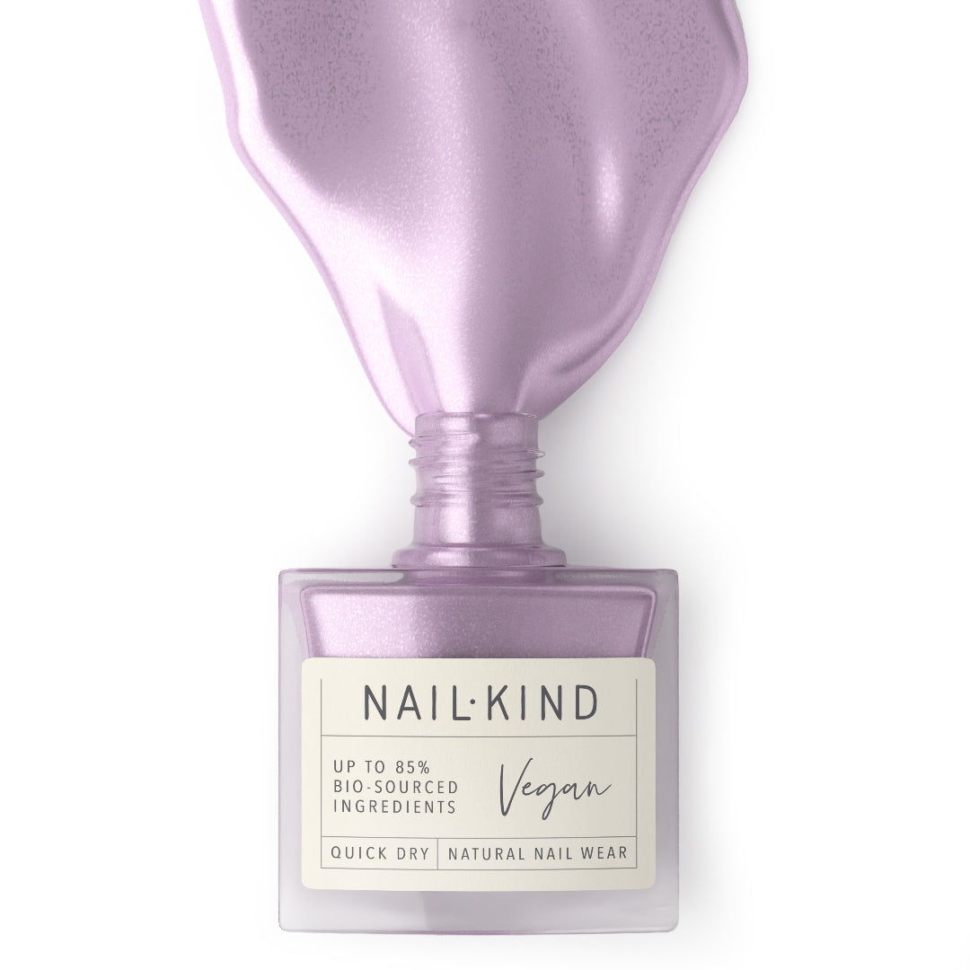 NAIL KIND The Colour Squad Oyster Pearl vernis à ongles rose nacré