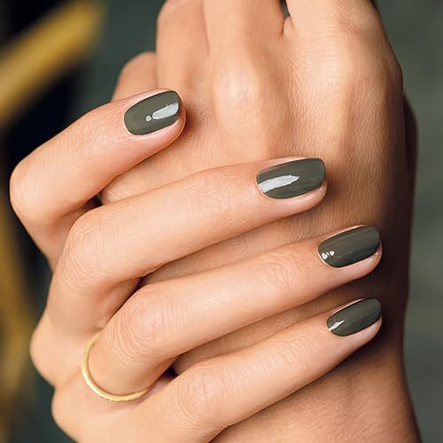 Manucurist Green Khaki vernis à ongles kaki opaque vegan