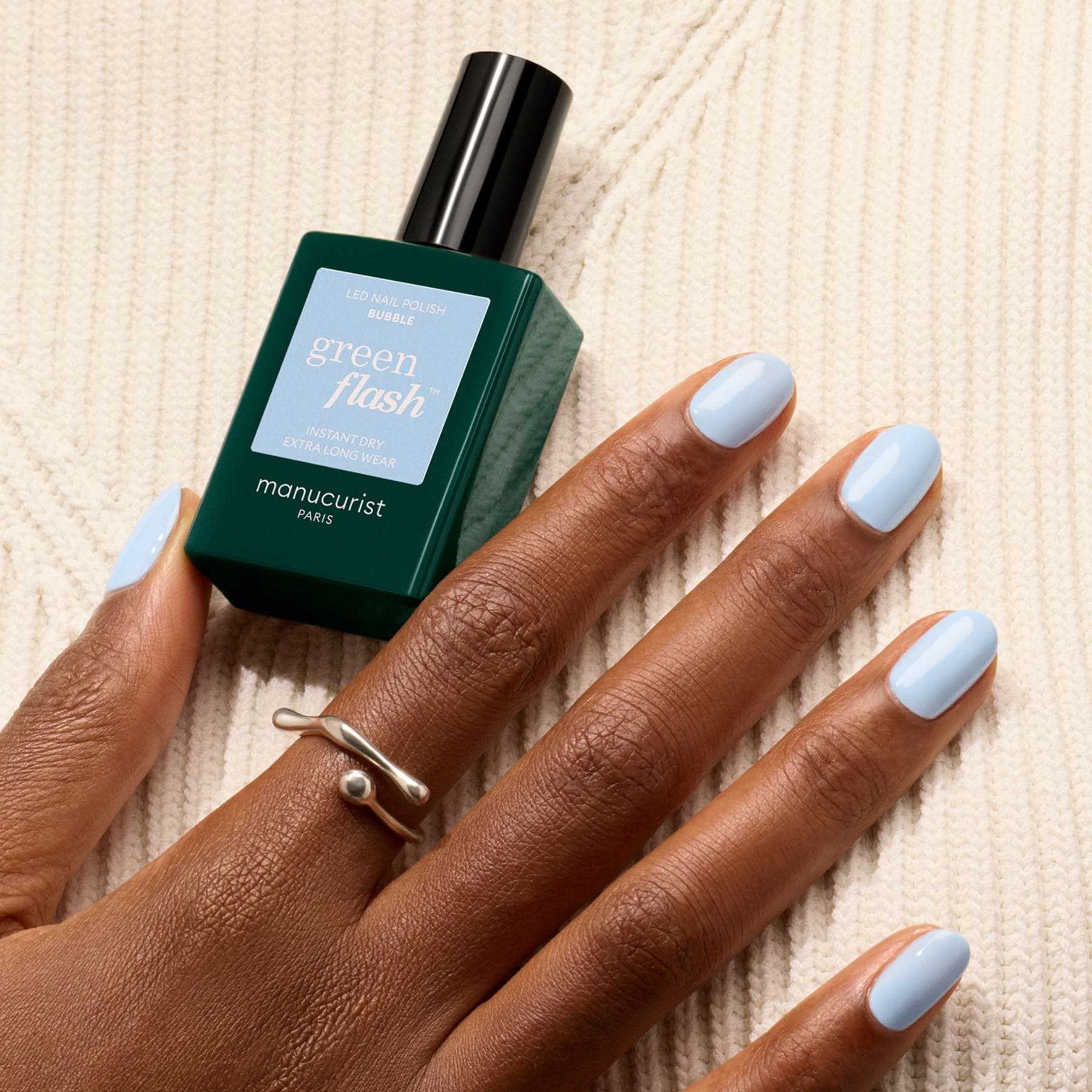 Manucurist Green Flash Bubble vernis semi-permanent bleu clair