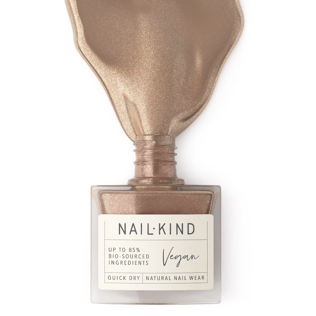 NAIL KIND The Colour Squad Twilight Mischief vernis taupe métal