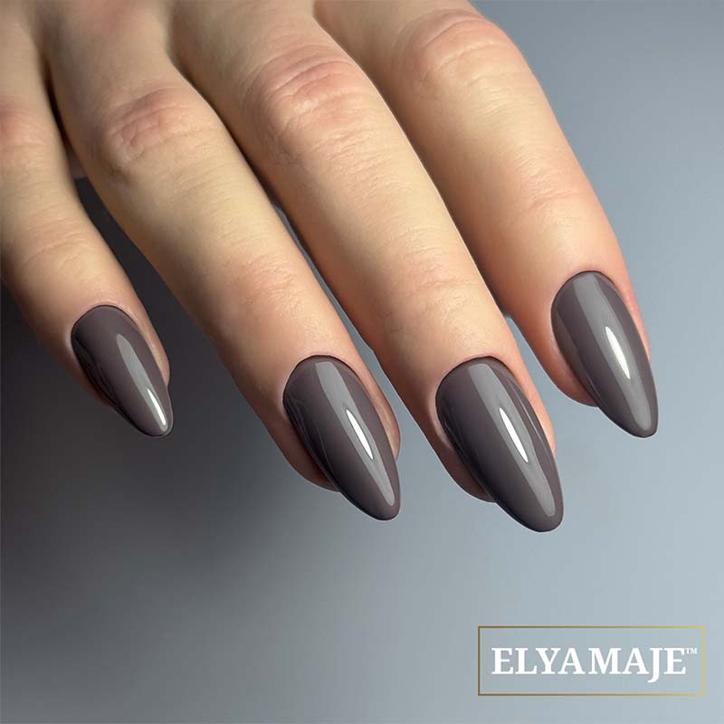 Elyamaje N° 121 vernis semi-permanent gris foncé Dark Gray