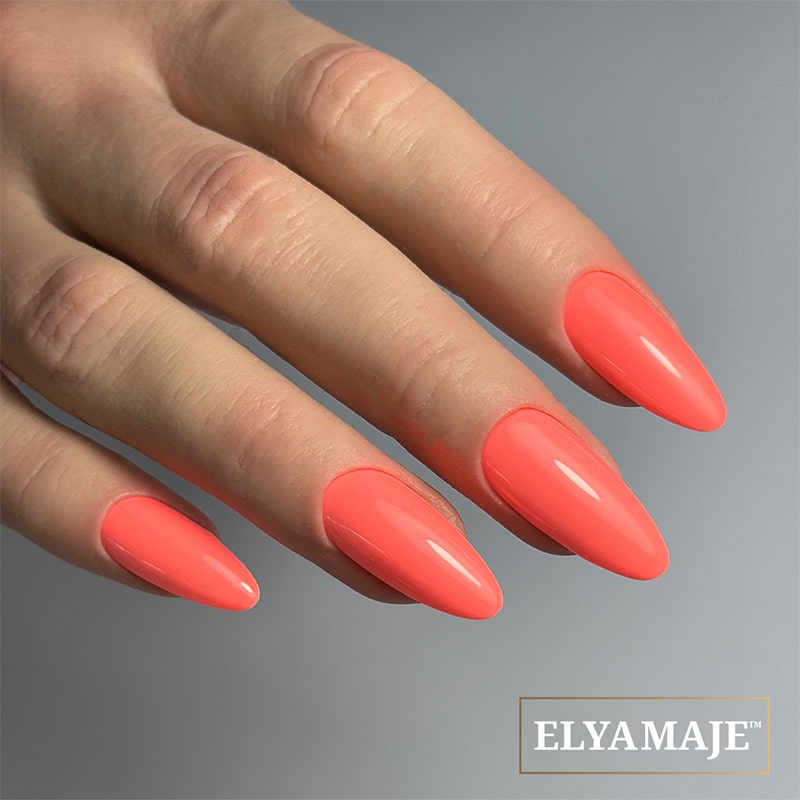 Elyamaje N°105 Melina vernis semi-permanent pigmenté
