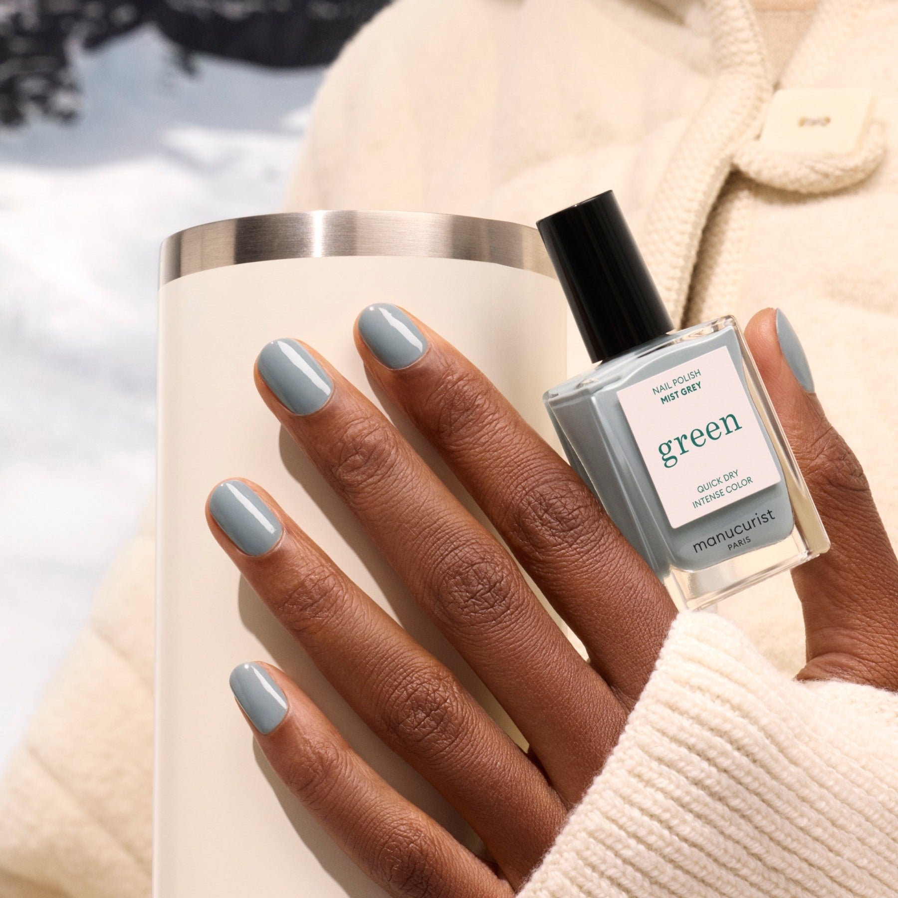 Manucurist Green Mist Grey vernis à ongles bleu gris opaque
