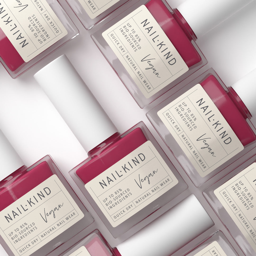 NAIL KIND The Colour Squad Gossip Gal vernis à ongles rose séchage rapide